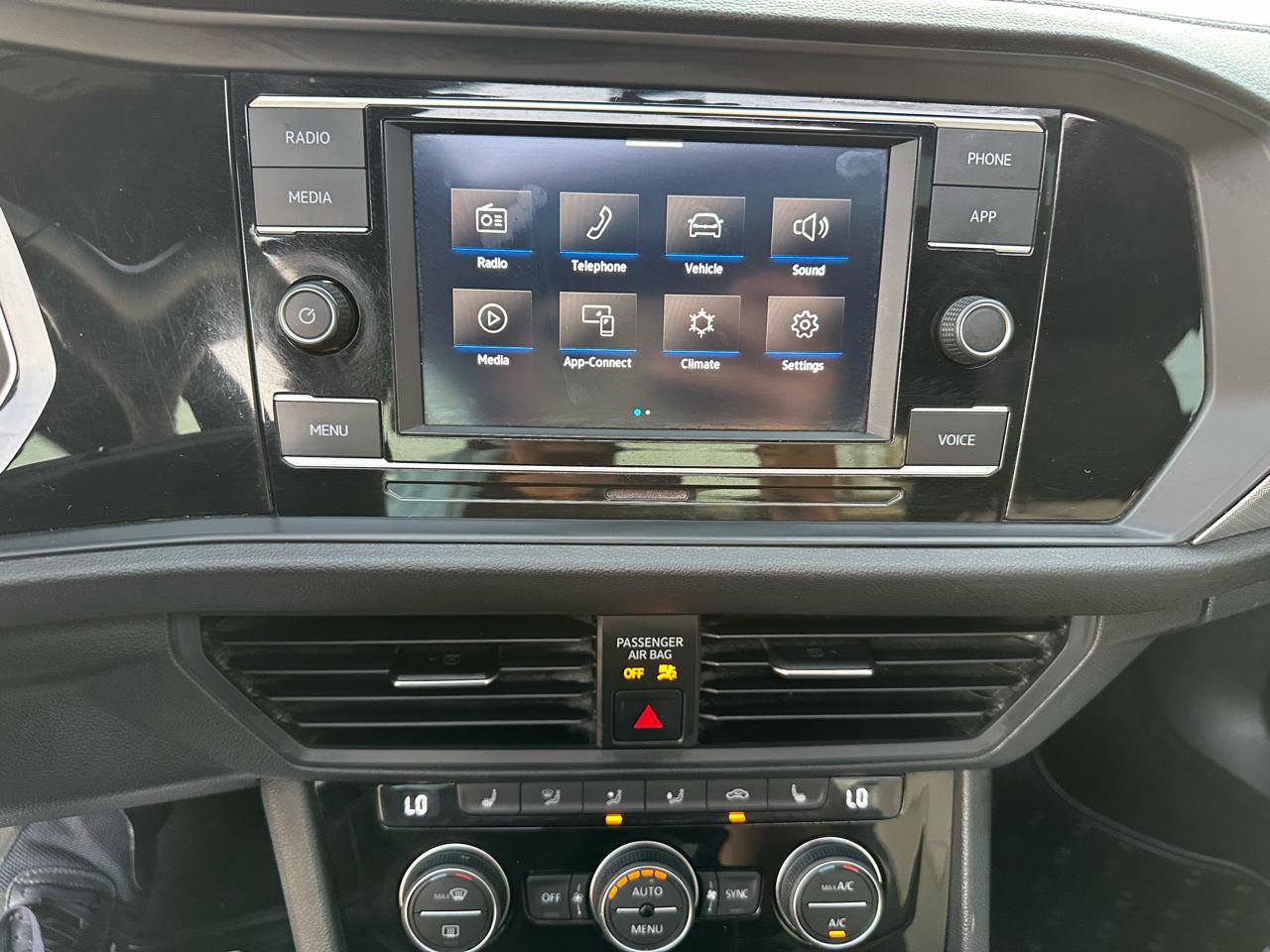 Volkswagen Jetta 1.4T R-Line 8A 2020