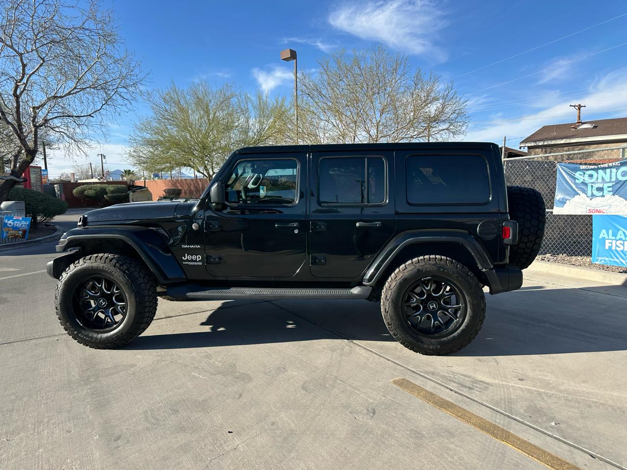Jeep Wrangler Unlimited Sahara 2018