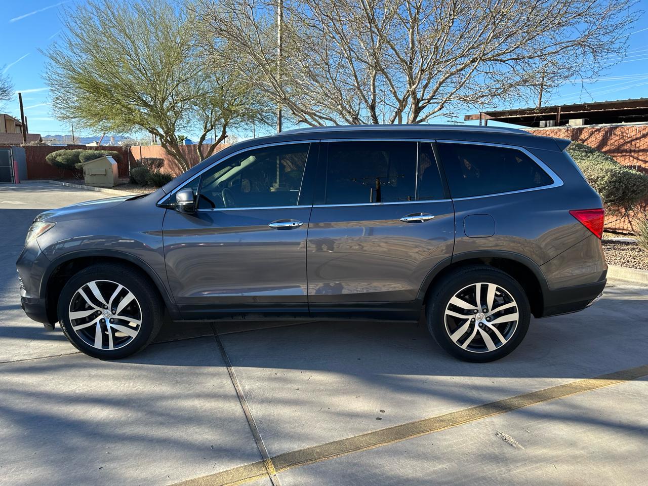 Honda Pilot Touring 4WD 2017