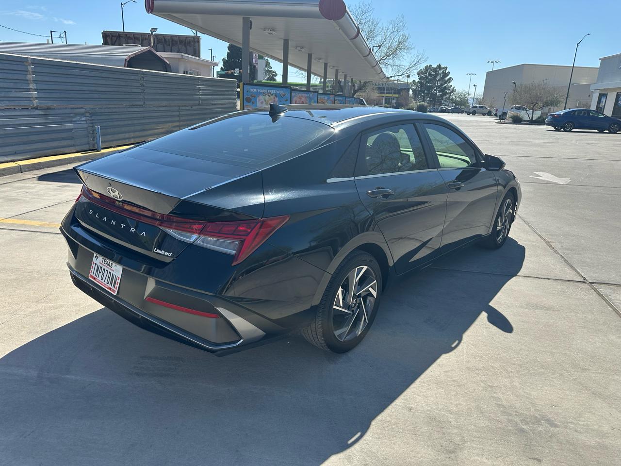 Hyundai Elantra Limited 2025