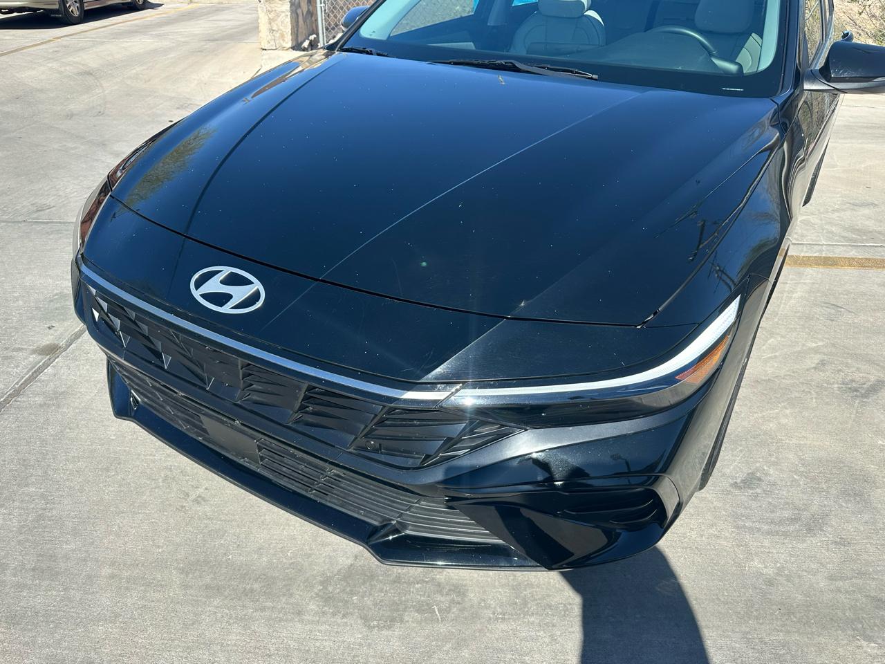 Hyundai Elantra Limited 2025