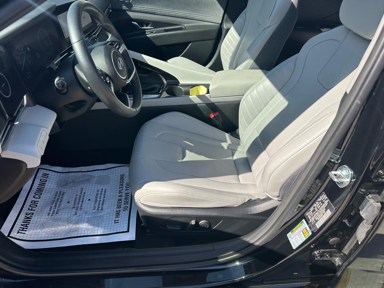 Hyundai Elantra Limited 2025