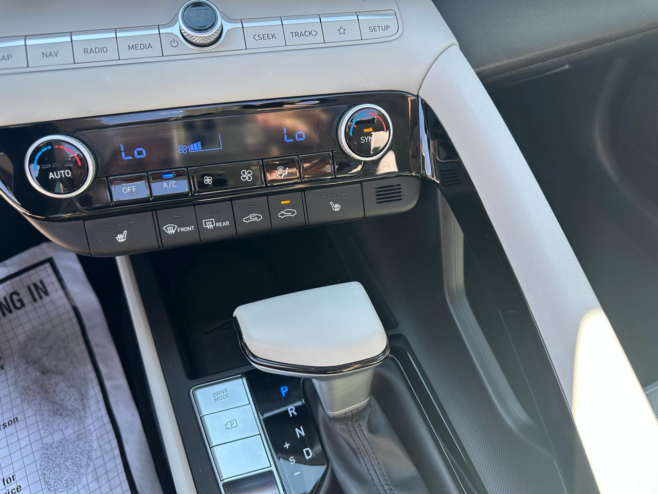 Hyundai Elantra Limited 2025