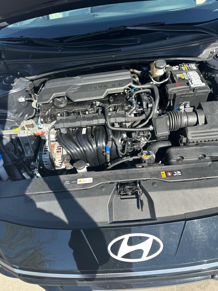 Hyundai Elantra Limited 2025