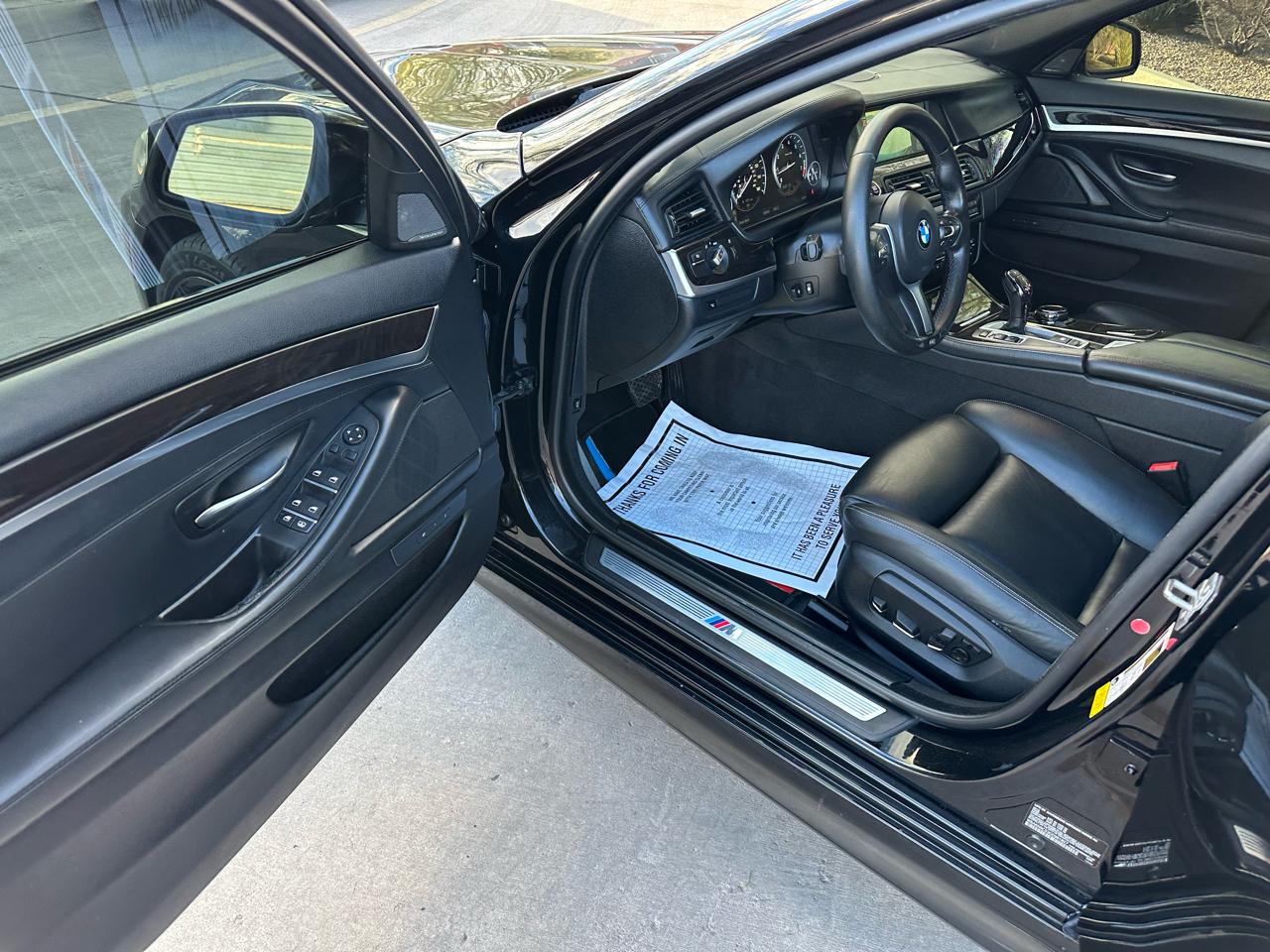 BMW 5-Series 550i 2016