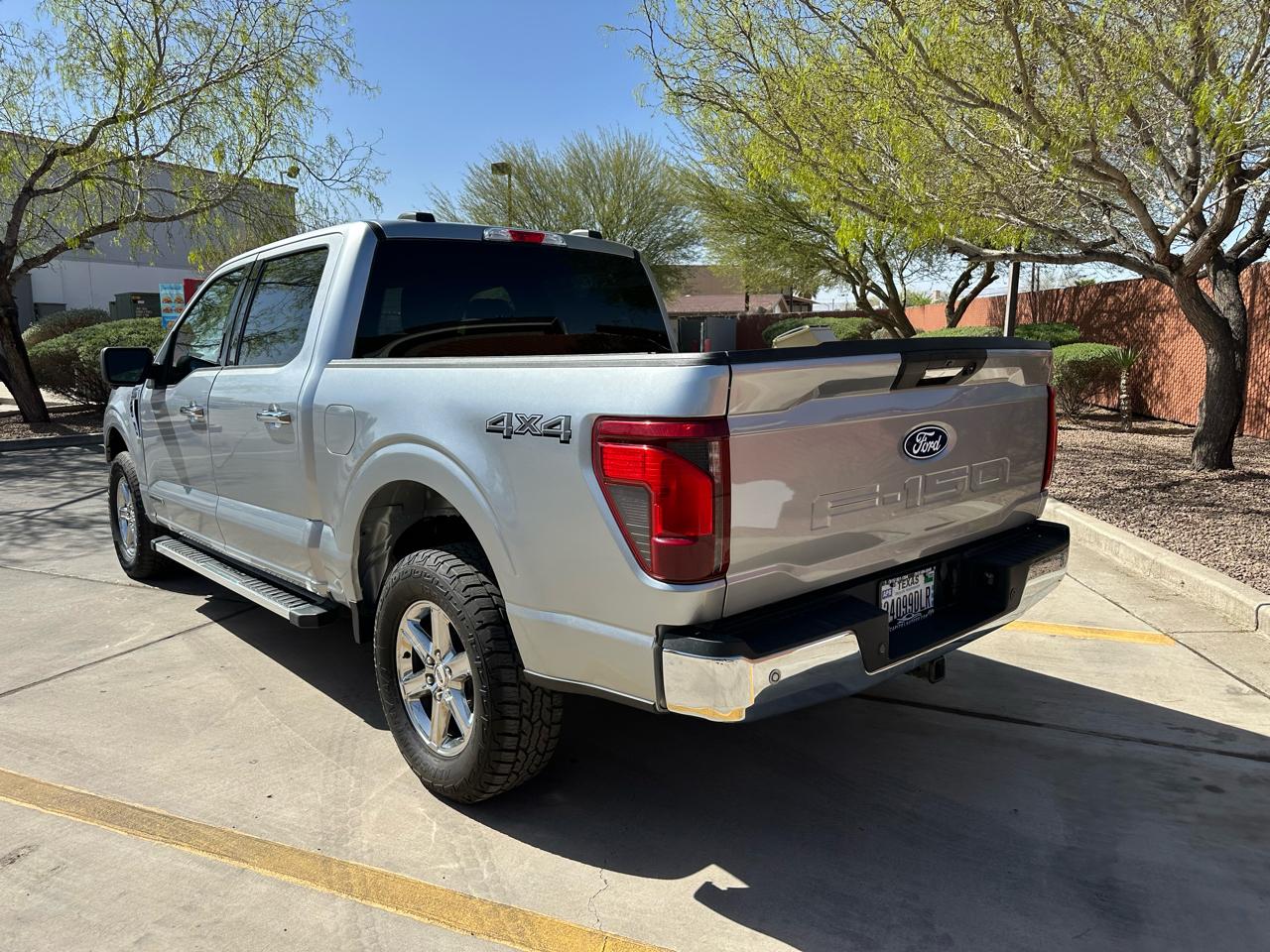 Ford F-150 XLT 4WD SuperCrew 5.5' Box 2024