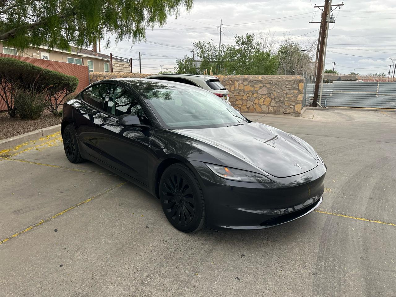 Tesla Model 3 Long Range 4D Sedan RWD 2024