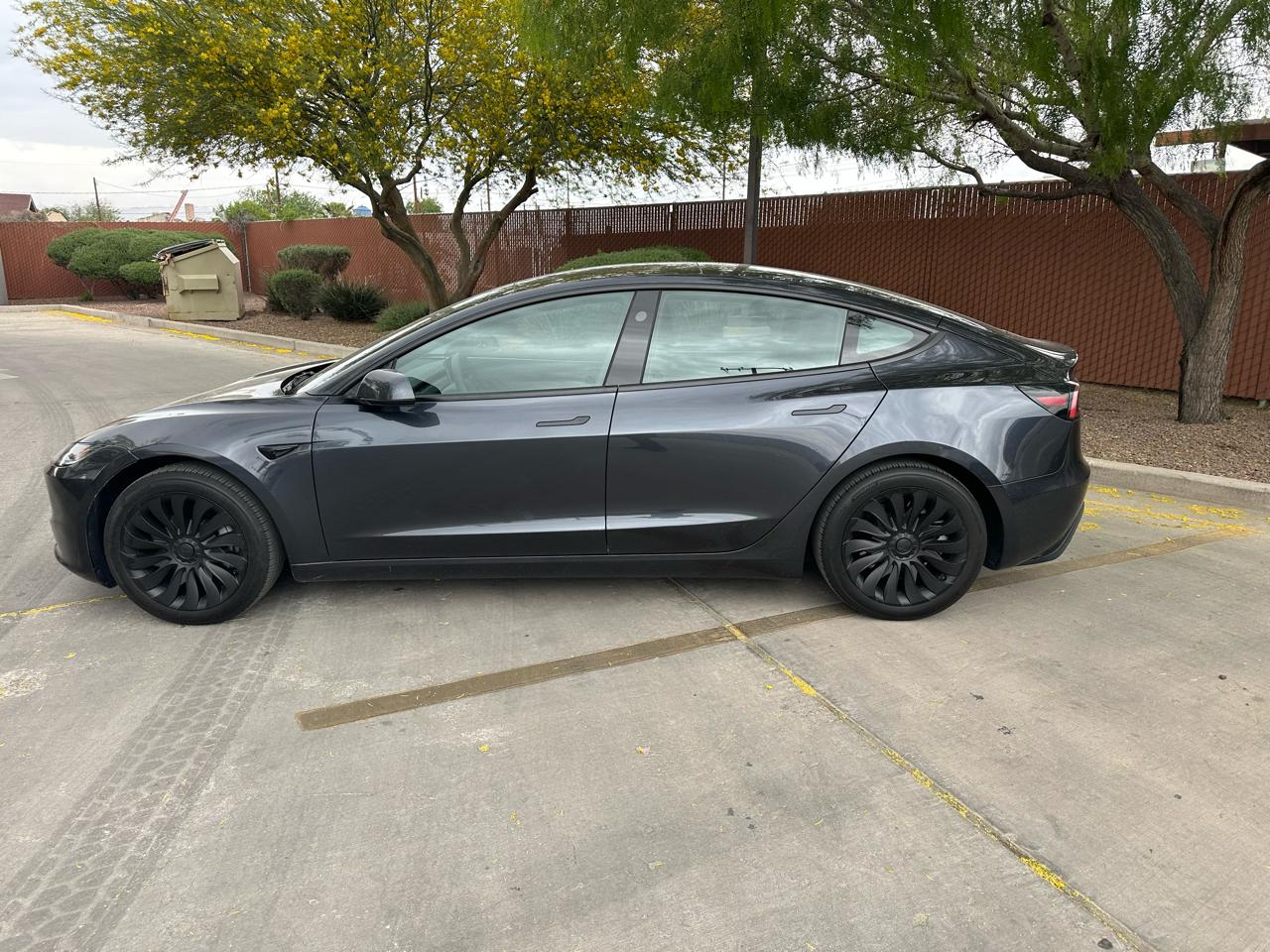 Tesla Model 3 Long Range 4D Sedan RWD 2024