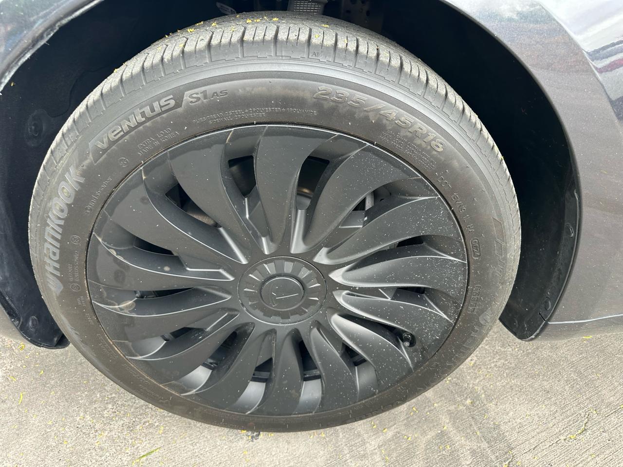 Tesla Model 3 Long Range 4D Sedan RWD 2024