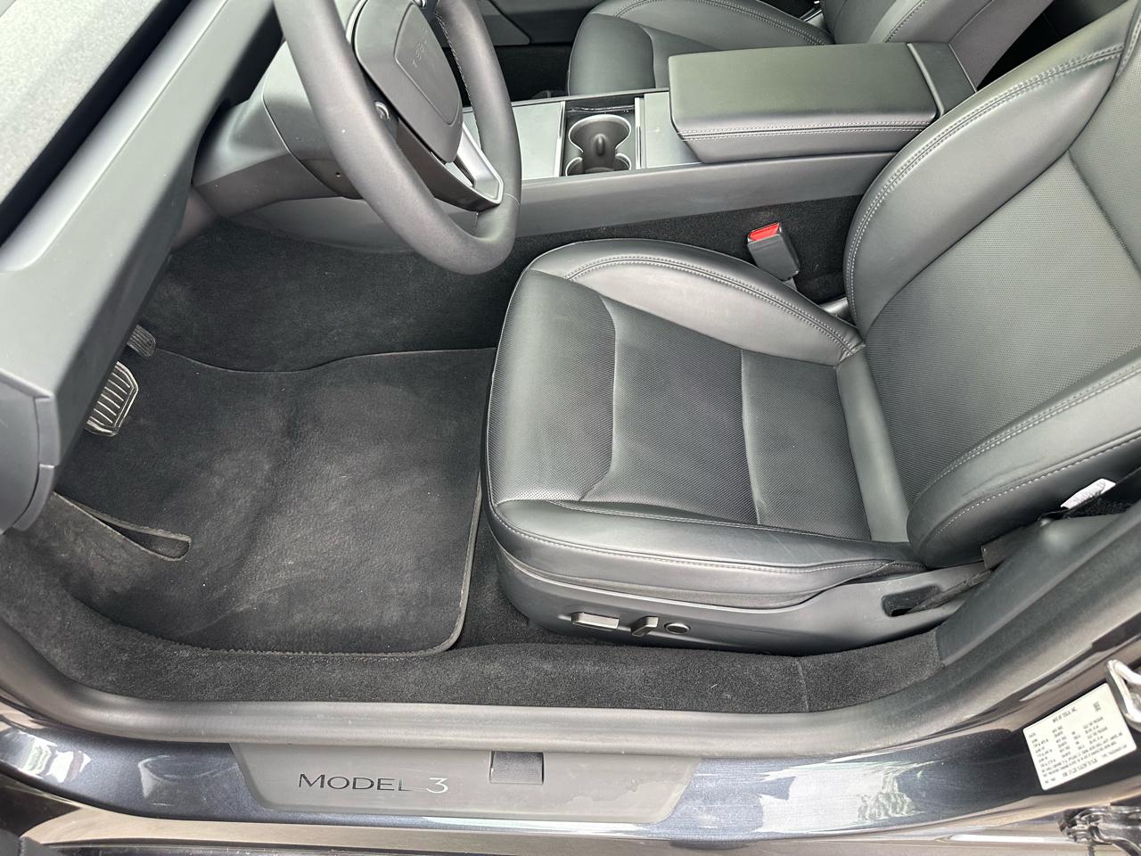 Tesla Model 3 Long Range 4D Sedan RWD 2024