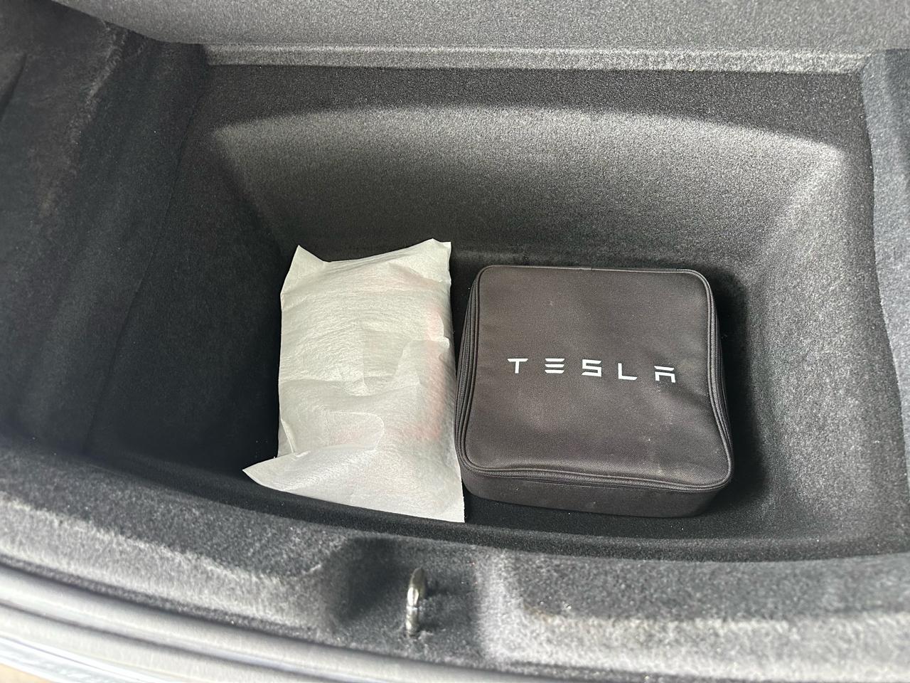 Tesla Model 3 Long Range 4D Sedan RWD 2024