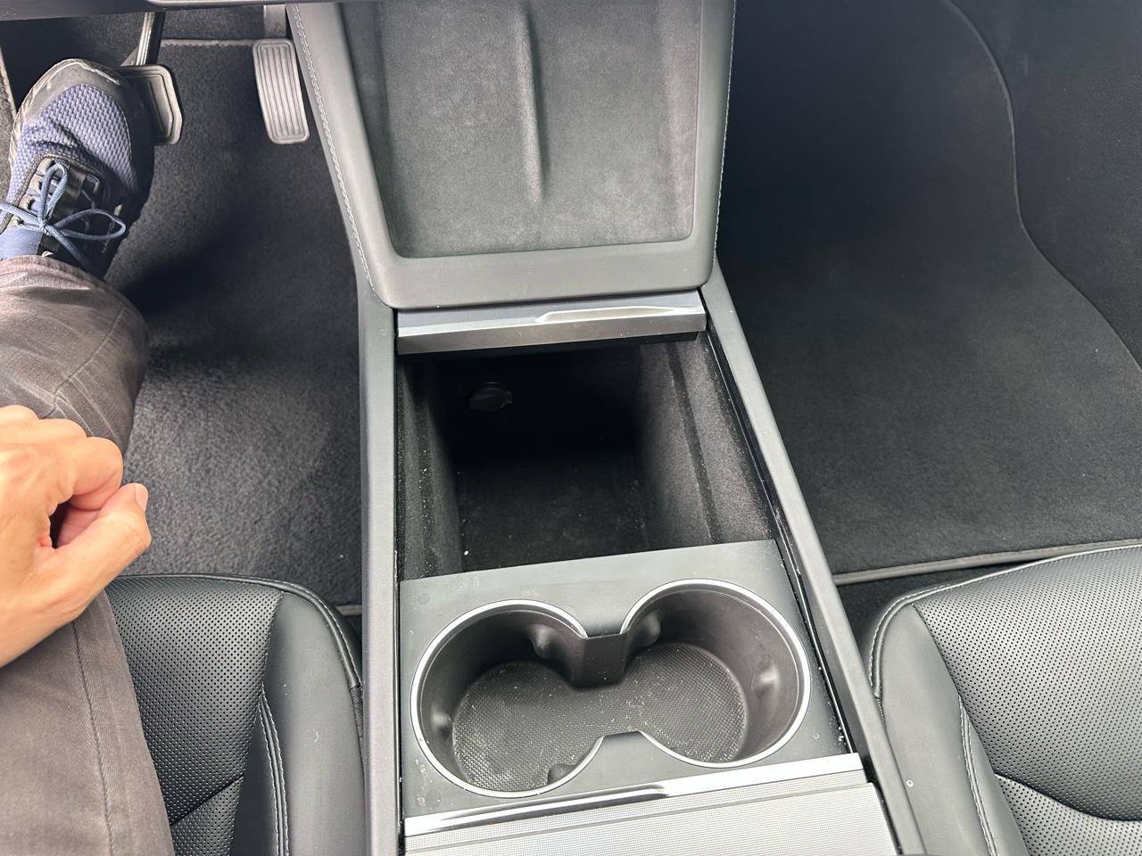 Tesla Model 3 Long Range 4D Sedan RWD 2024