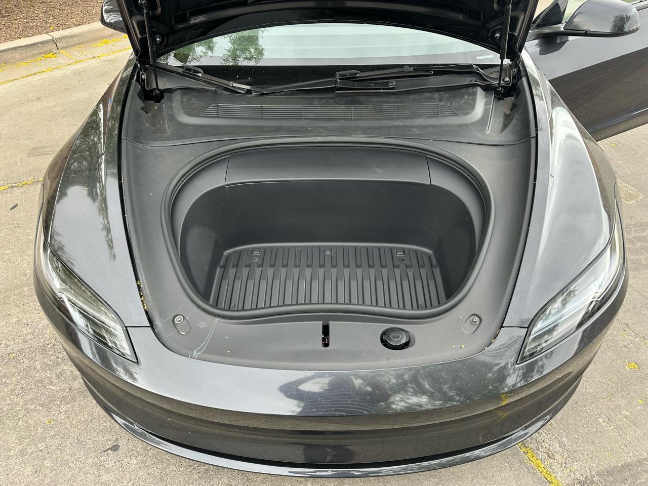 Tesla Model 3 Long Range 4D Sedan RWD 2024