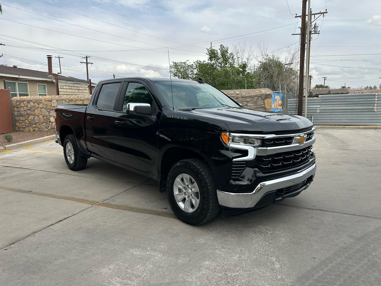 Chevrolet Silverado 1500 4WD Crew Cab 147" LT 2025