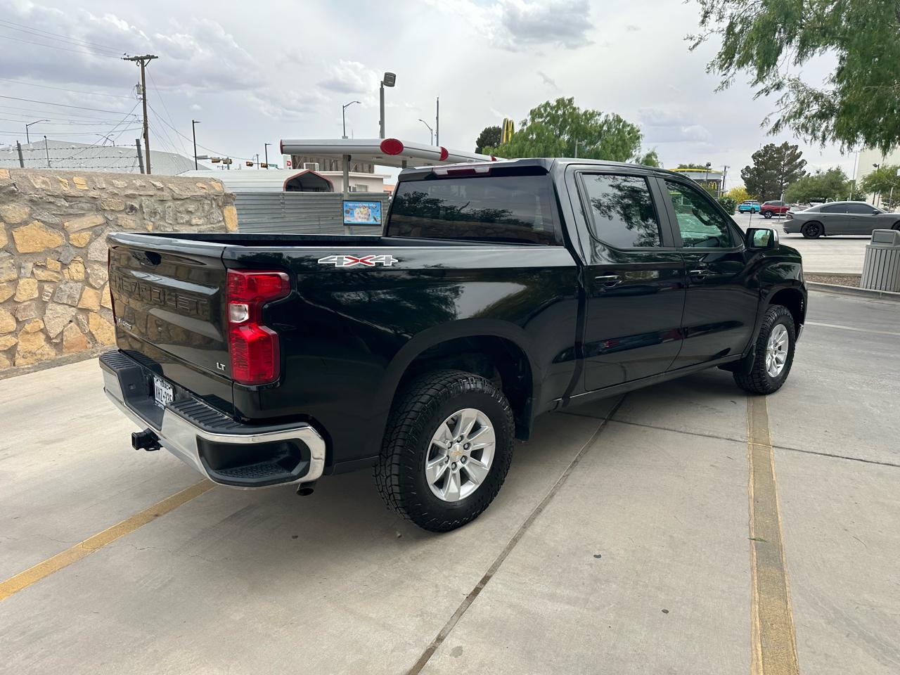 Chevrolet Silverado 1500 4WD Crew Cab 147" LT 2025