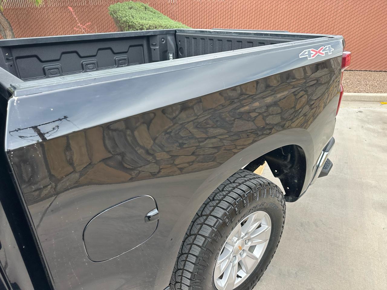 Chevrolet Silverado 1500 4WD Crew Cab 147" LT 2025