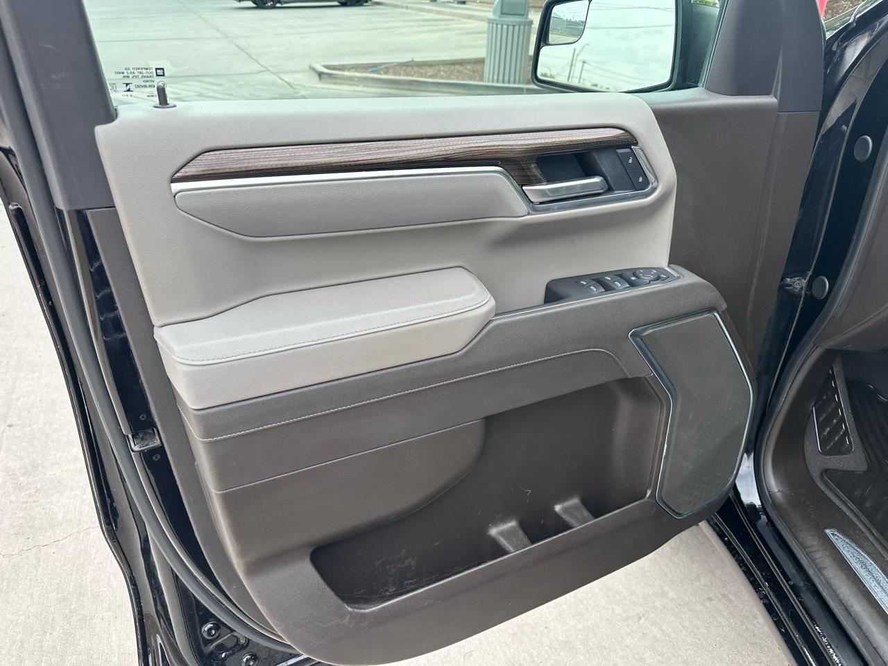 Chevrolet Silverado 1500 4WD Crew Cab 147" LT 2025