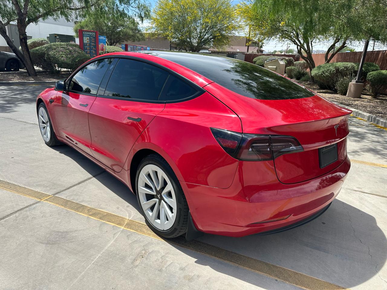 Tesla Model 3 Standard Range Plus RWD 2023