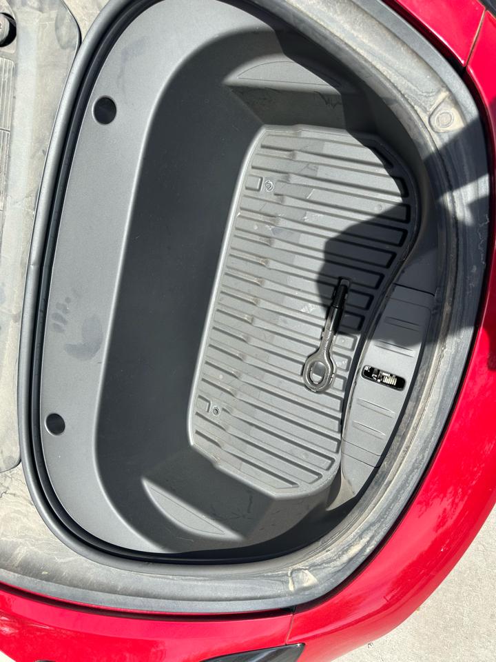 Tesla Model 3 Standard Range Plus RWD 2023