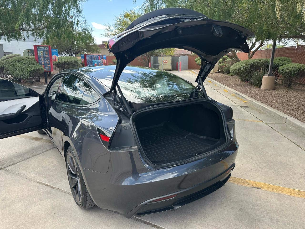 Tesla Model 3 Performance 4D Sedan AWD 2024