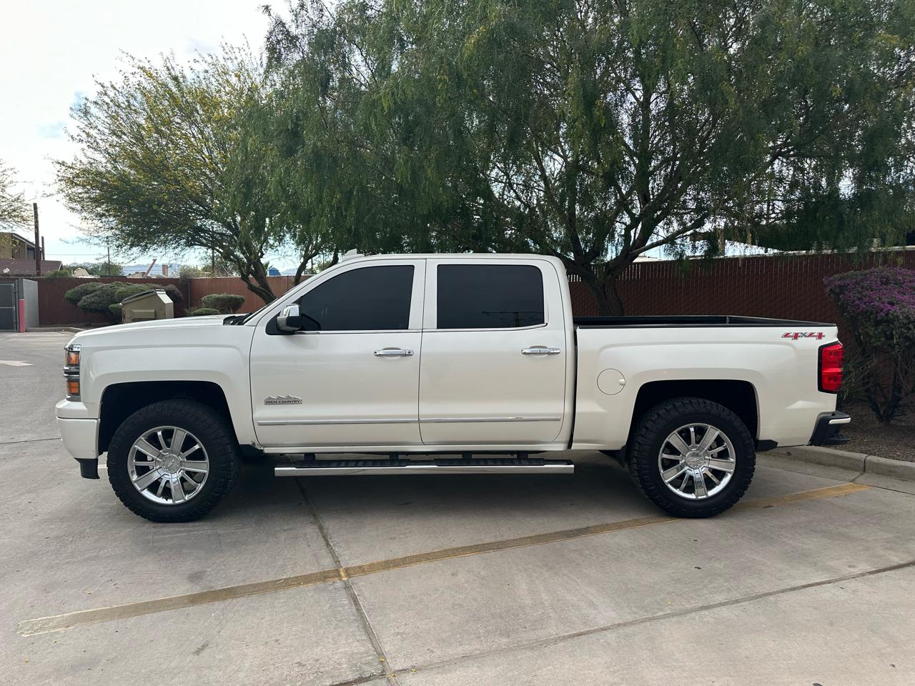 Chevrolet Silverado 1500 High Country Crew Cab Short Box 4WD 2015