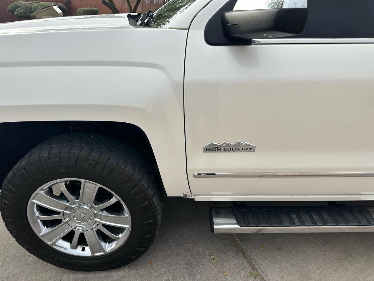 Chevrolet Silverado 1500 High Country Crew Cab Short Box 4WD 2015