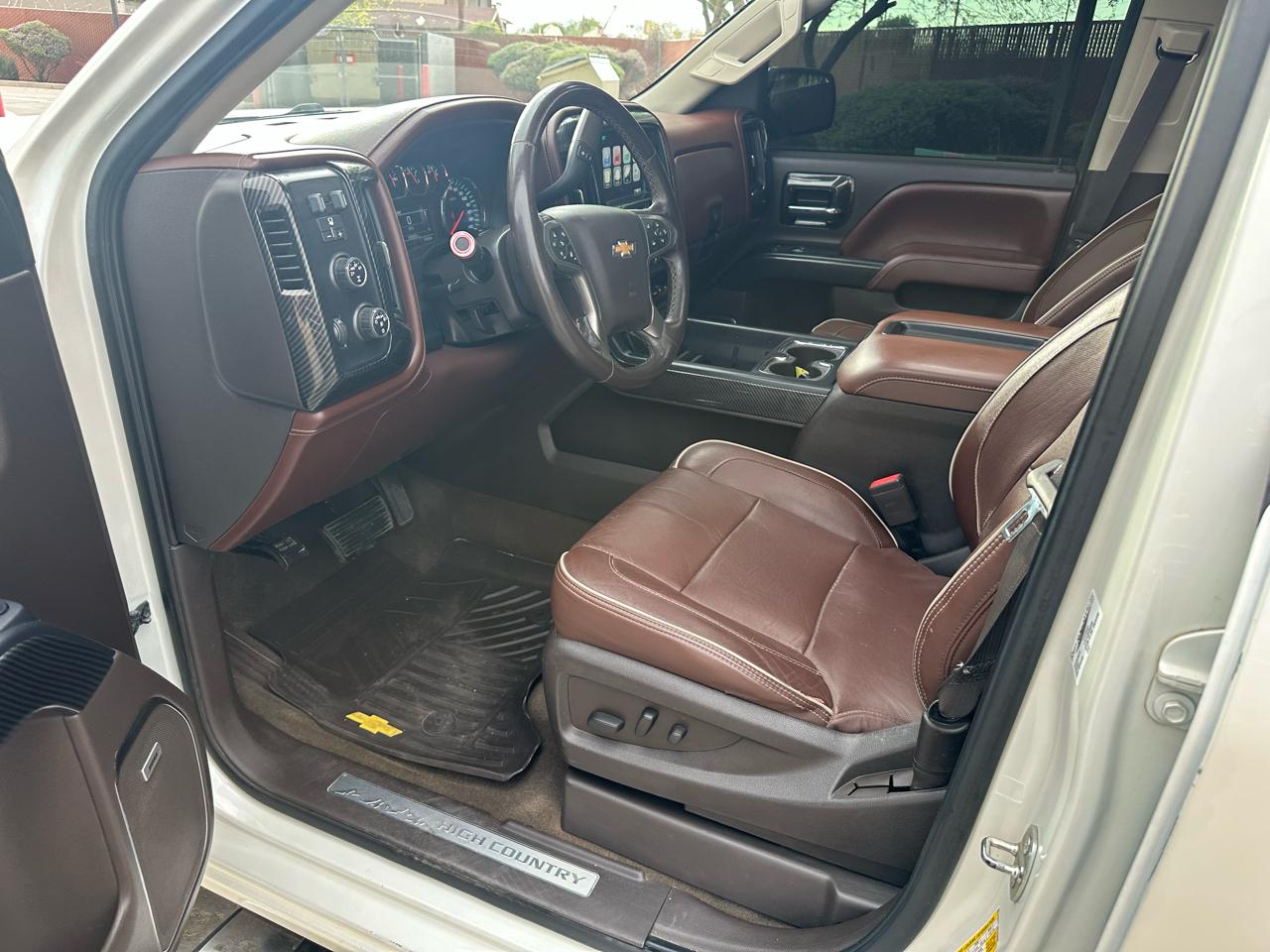 Chevrolet Silverado 1500 High Country Crew Cab Short Box 4WD 2015