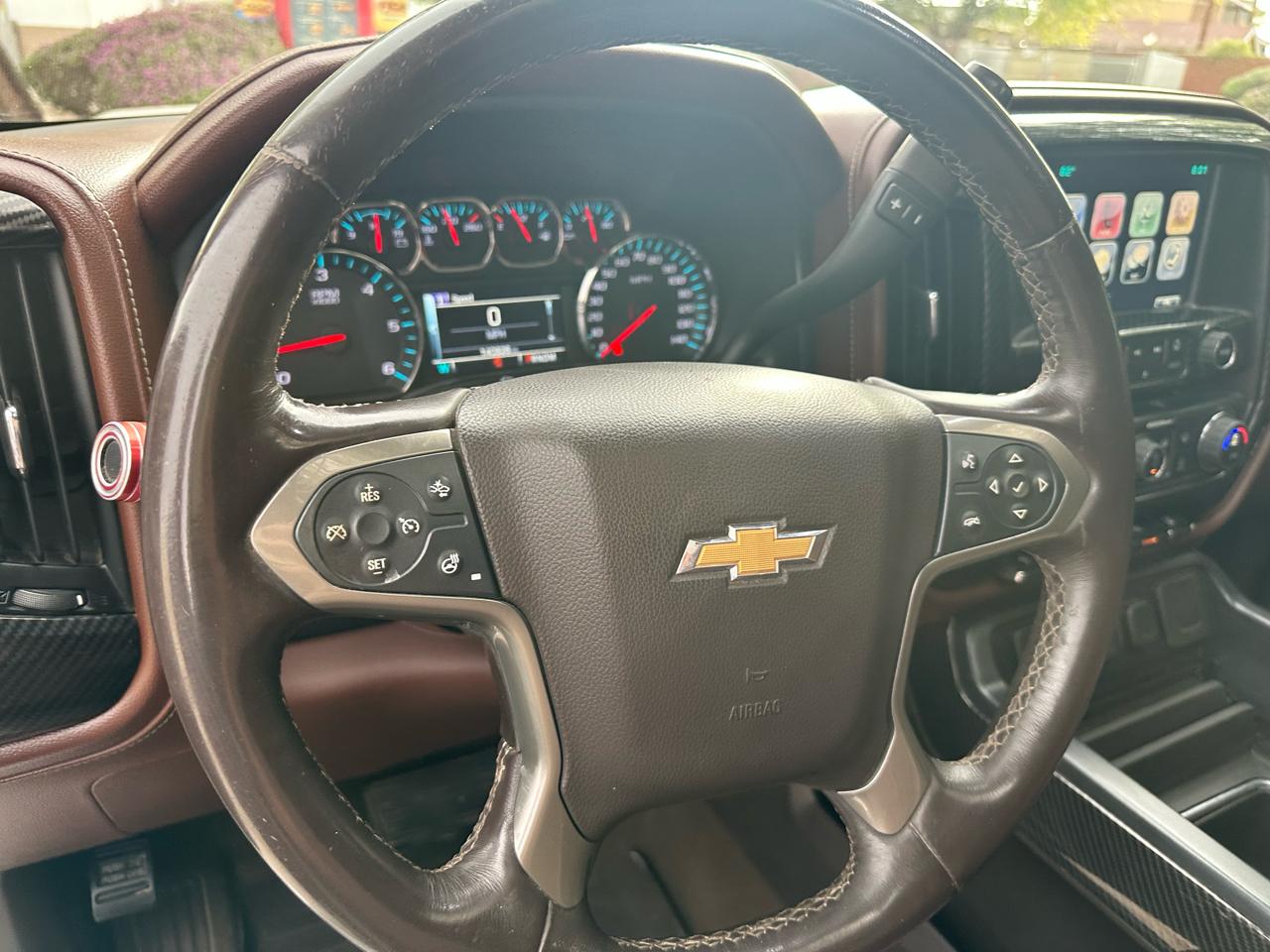 Chevrolet Silverado 1500 High Country Crew Cab Short Box 4WD 2015