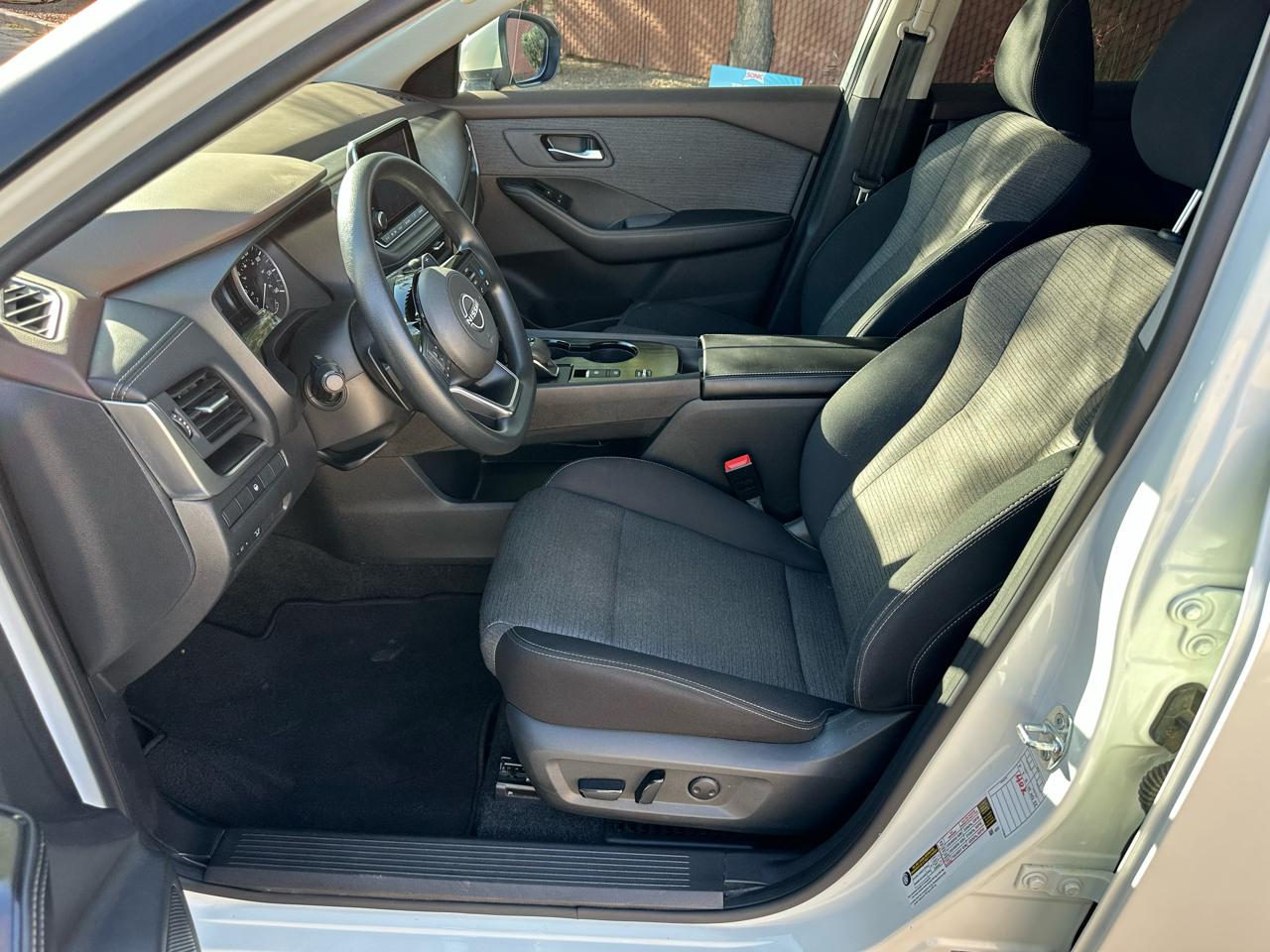 Nissan Rogue SV 2023