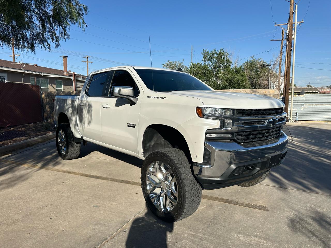 Chevrolet Silverado 1500 4WD Crew Cab 147" LT 2020