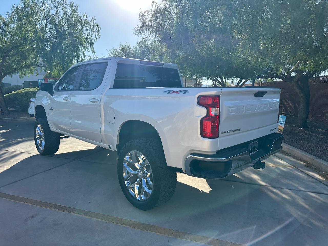 Chevrolet Silverado 1500 4WD Crew Cab 147" LT 2020