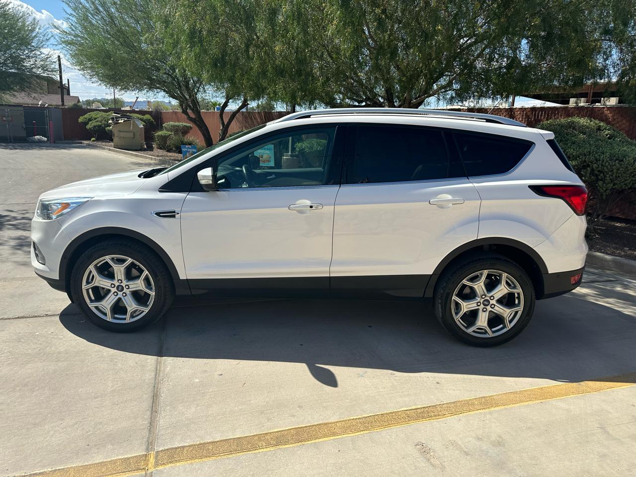 Ford Escape Titanium 4WD 2019