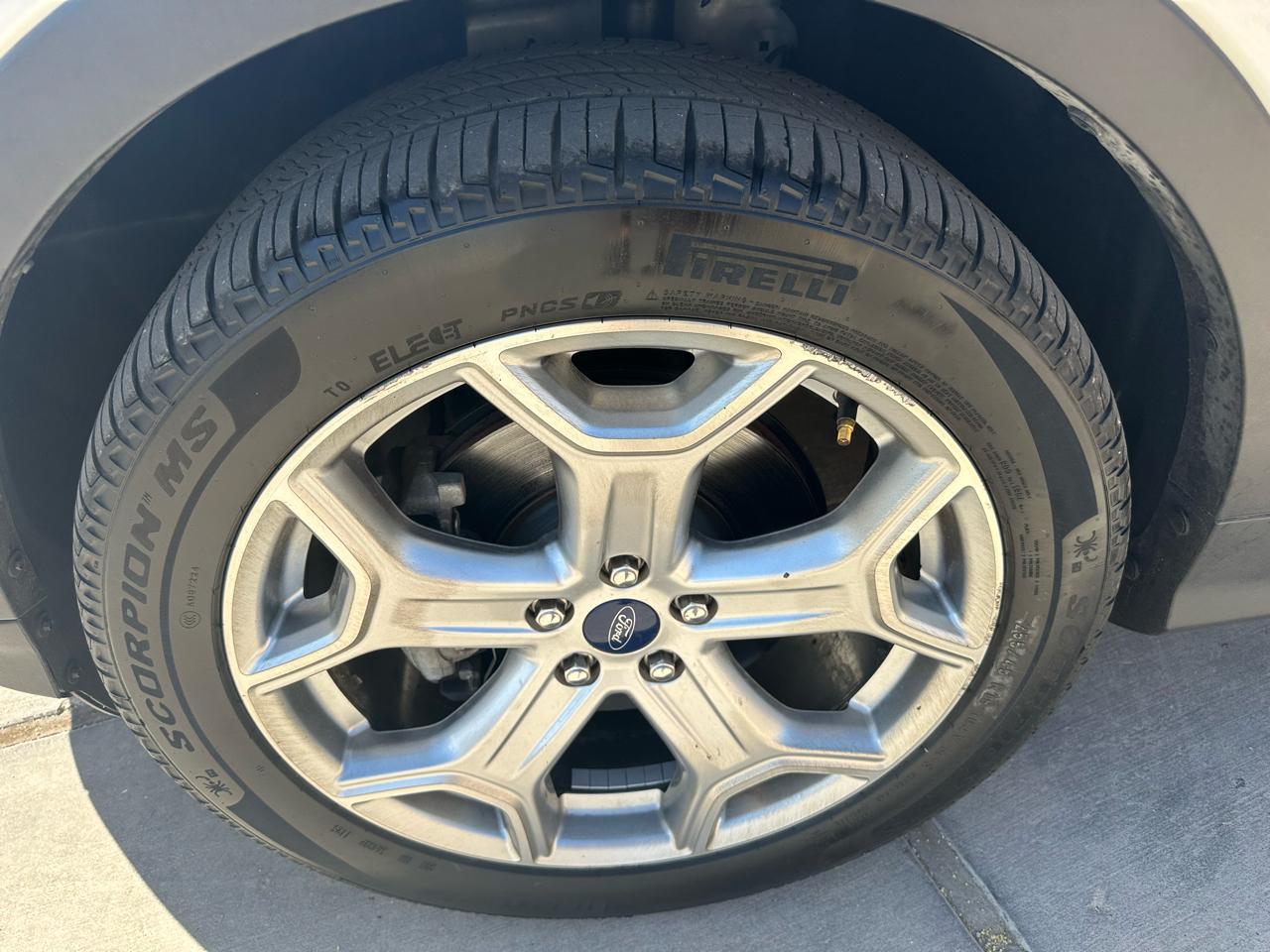 Ford Escape Titanium 4WD 2019