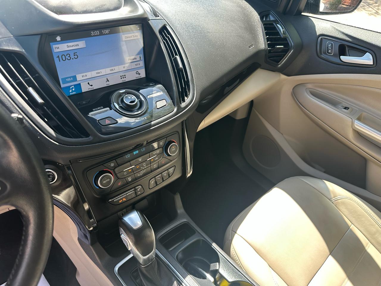 Ford Escape Titanium 4WD 2019