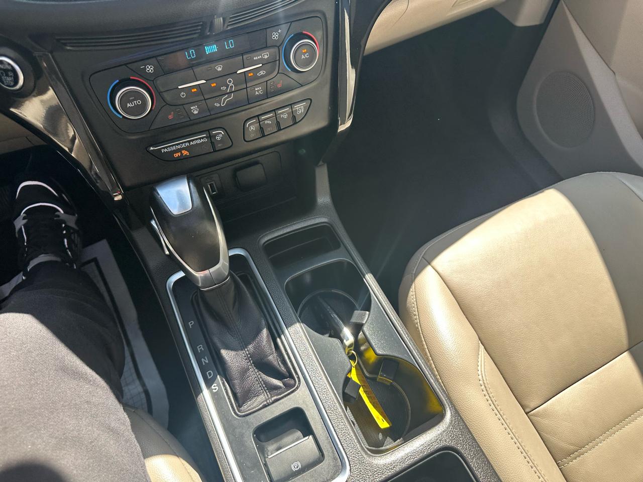 Ford Escape Titanium 4WD 2019