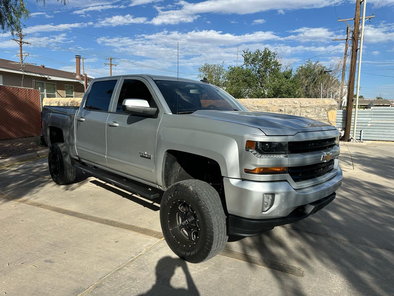 Chevrolet Silverado 1500 4WD Crew Cab 143.5" LT w/2LT 2018