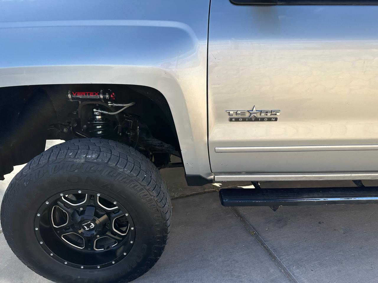 Chevrolet Silverado 1500 4WD Crew Cab 143.5" LT w/2LT 2018