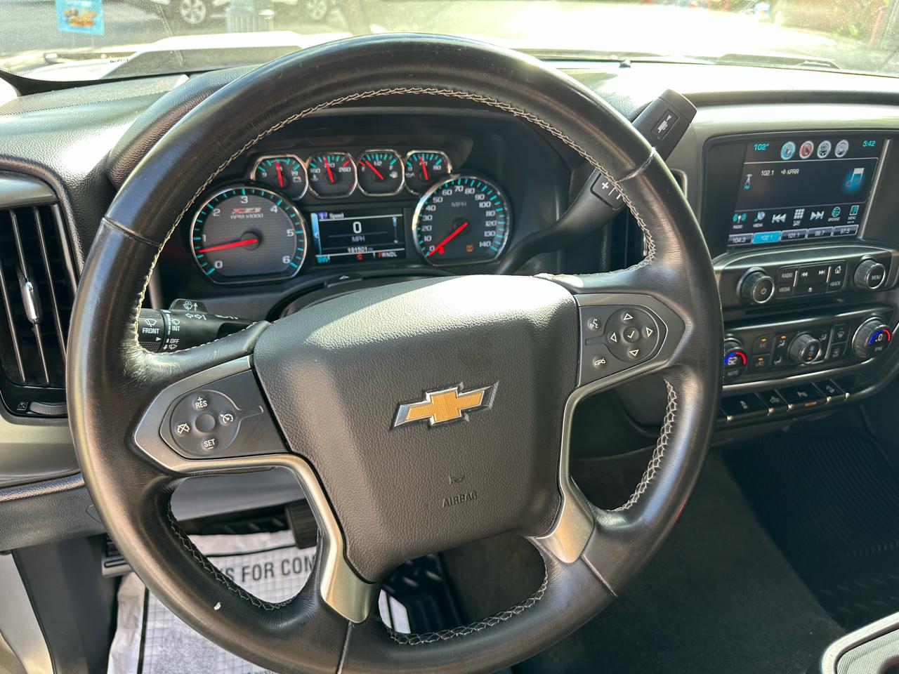 Chevrolet Silverado 1500 4WD Crew Cab 143.5" LT w/2LT 2018