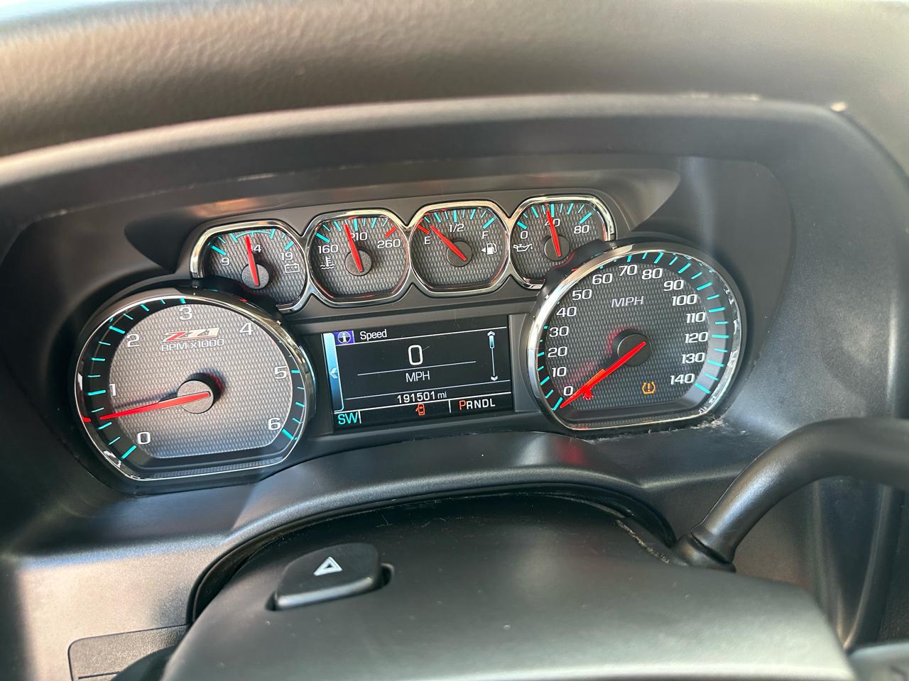 Chevrolet Silverado 1500 4WD Crew Cab 143.5" LT w/2LT 2018