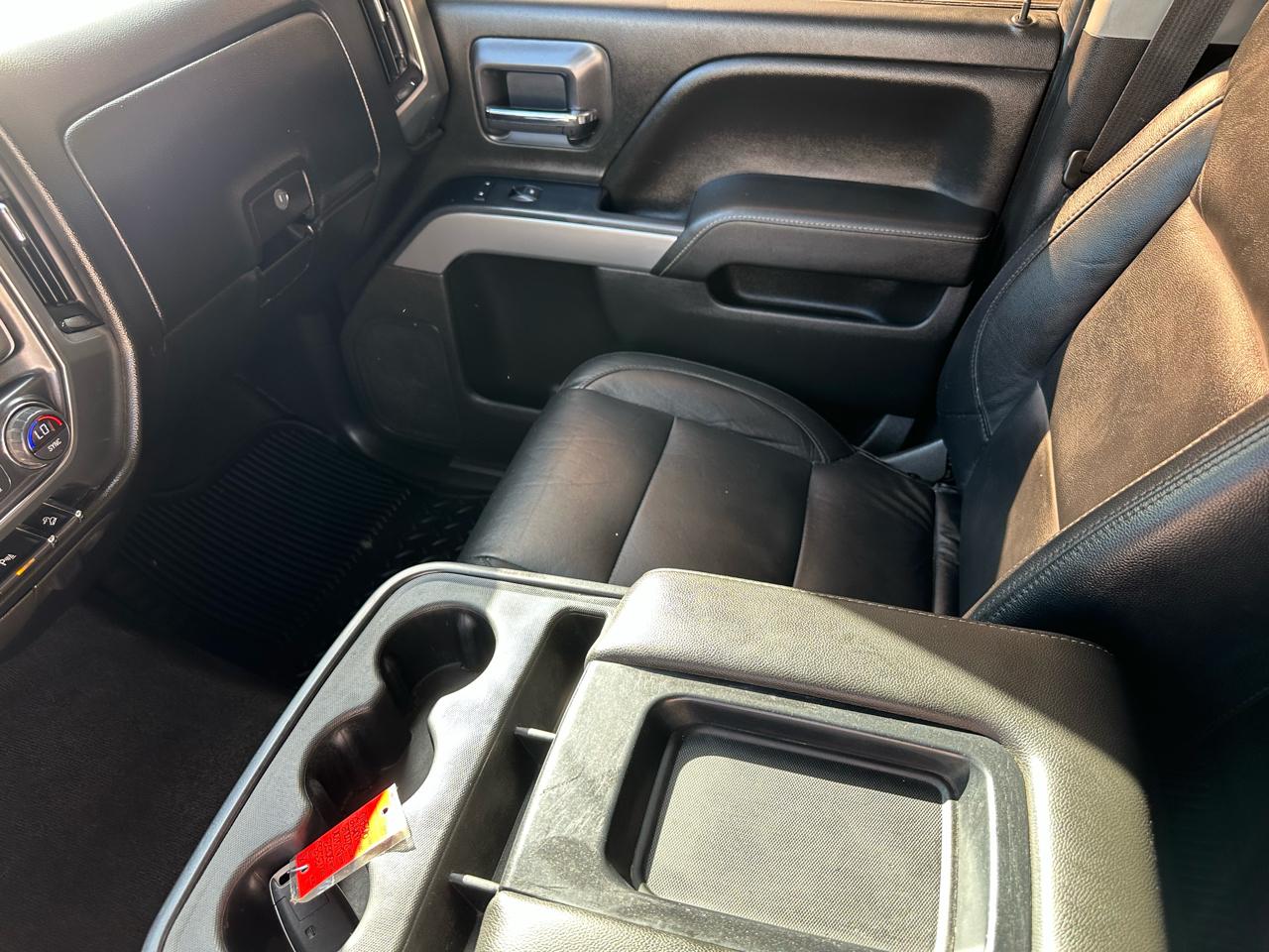 Chevrolet Silverado 1500 4WD Crew Cab 143.5" LT w/2LT 2018