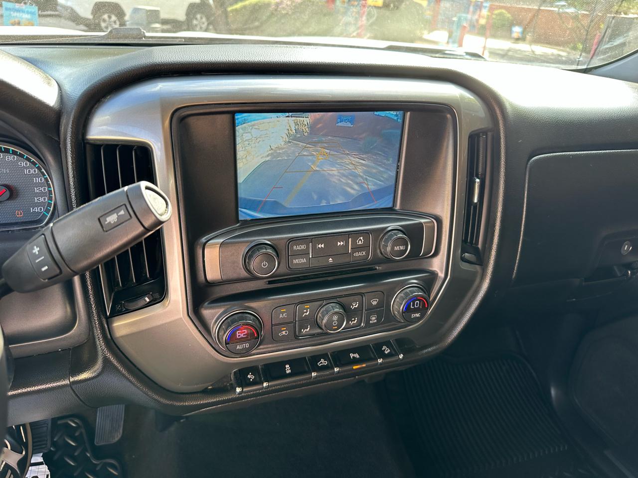 Chevrolet Silverado 1500 4WD Crew Cab 143.5" LT w/2LT 2018