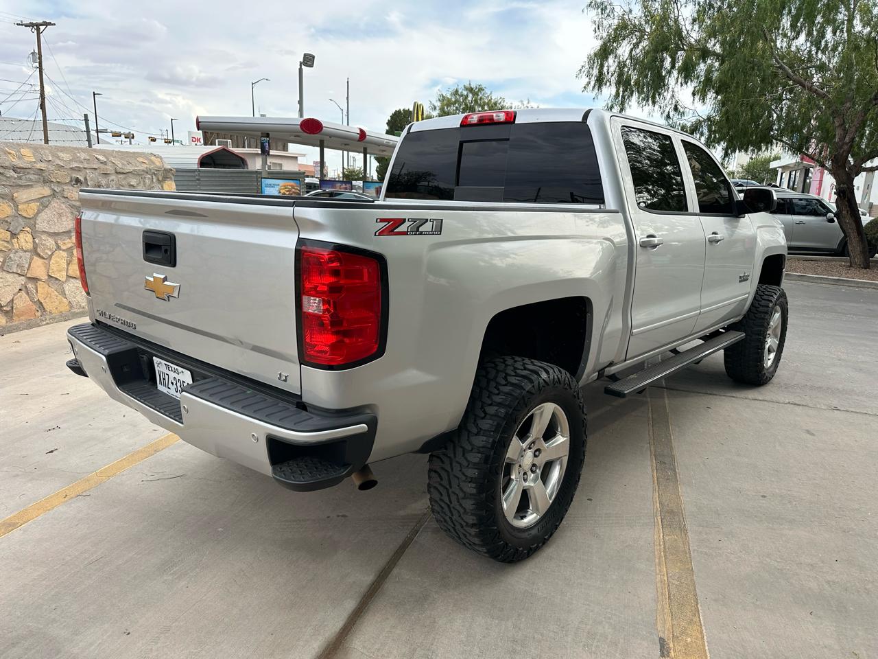 Chevrolet Silverado 1500 4WD Crew Cab 143.5" LT w/2LT 2018