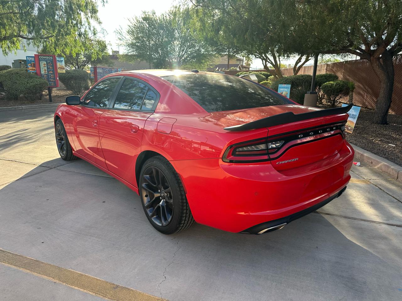 Dodge Charger 4dr Sdn SXT Plus RWD 2022
