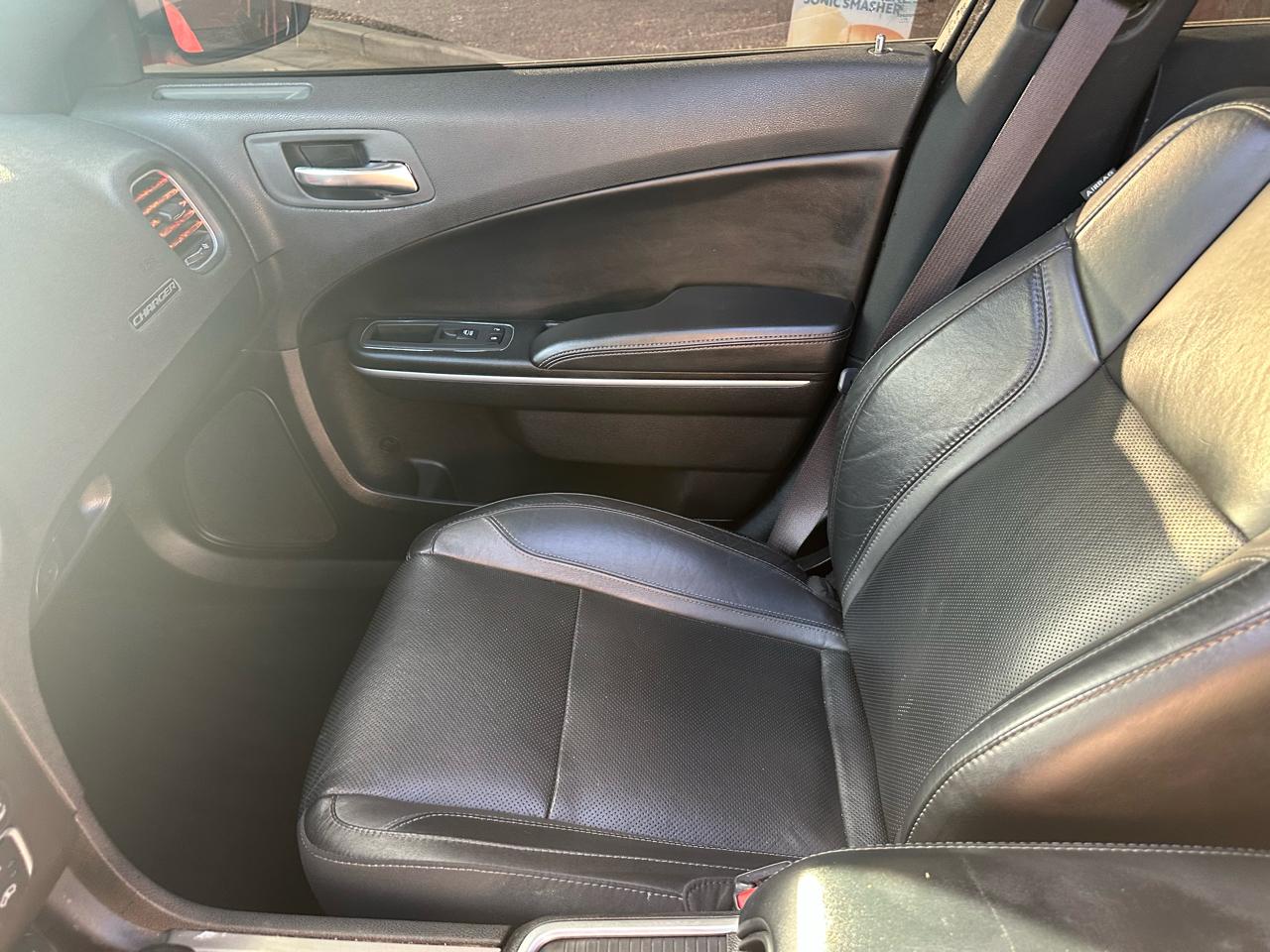 Dodge Charger 4dr Sdn SXT Plus RWD 2022