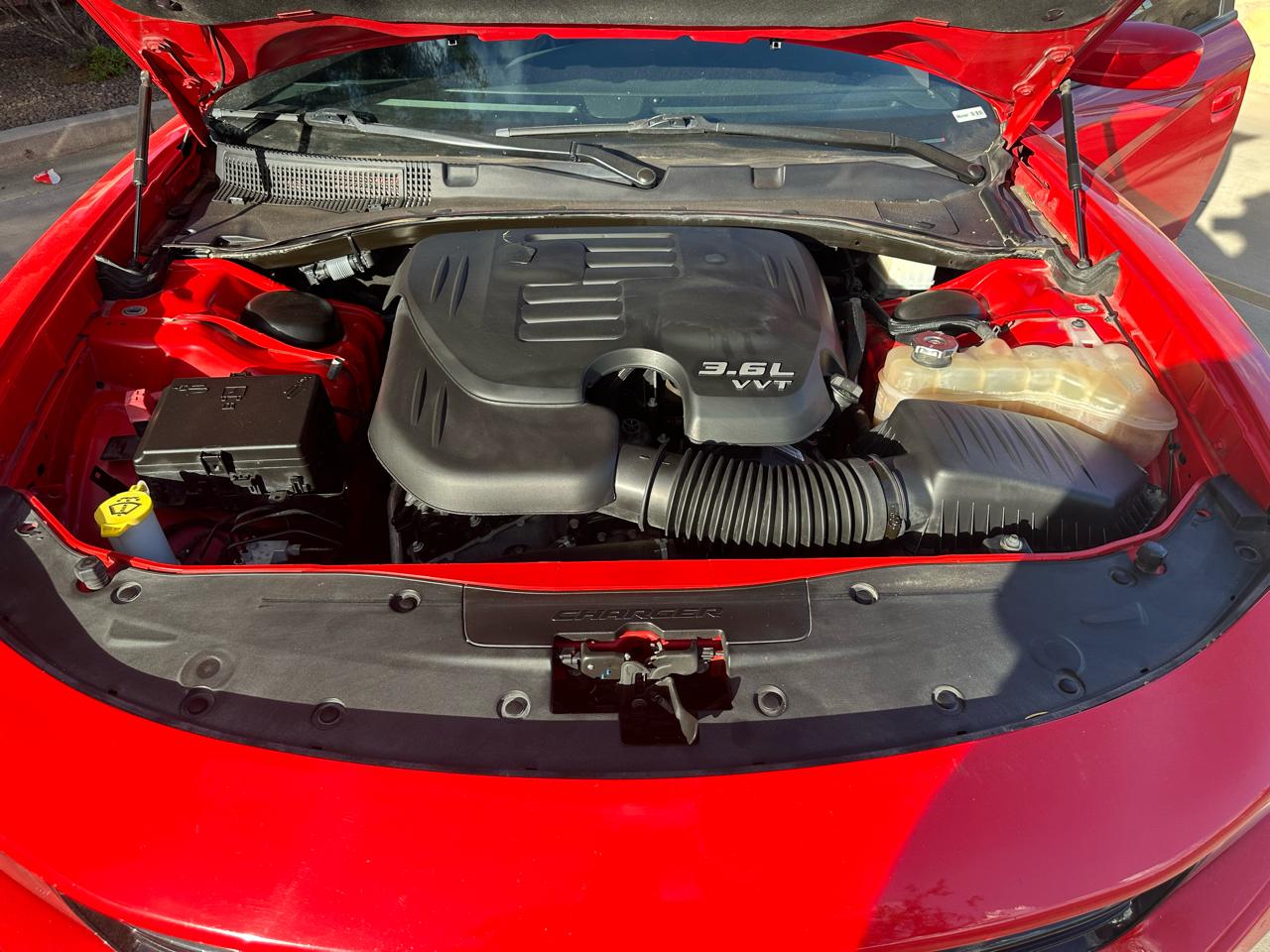 Dodge Charger 4dr Sdn SXT Plus RWD 2022