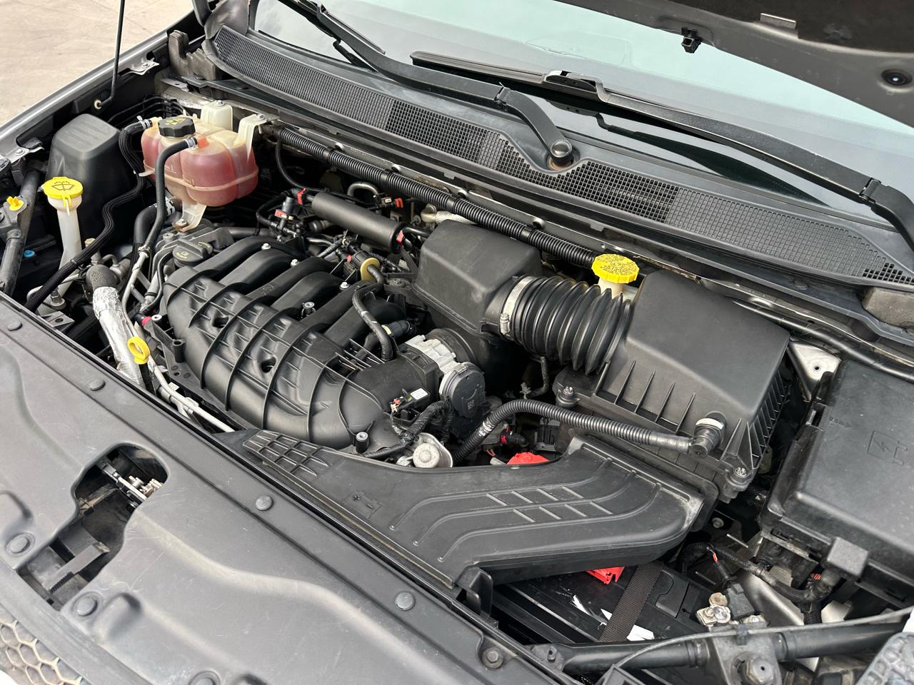 Chrysler Pacifica Limited 2017