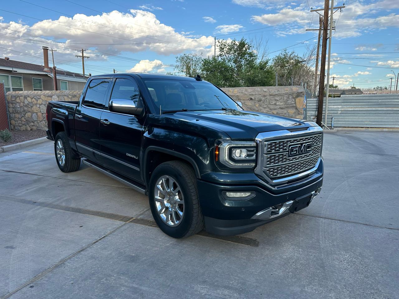 GMC Sierra 1500 Denali Crew Cab Short Box 4WD 2017
