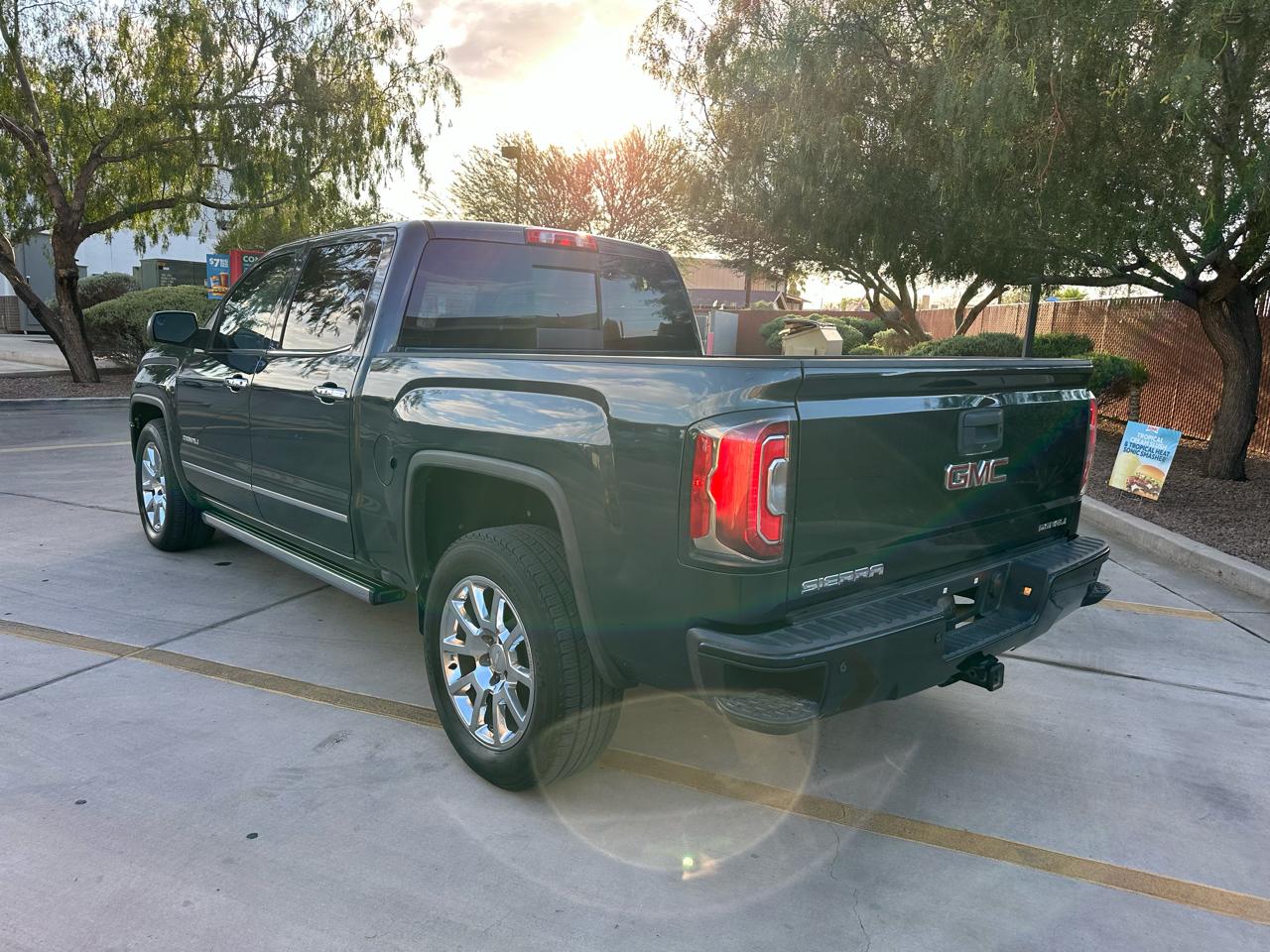 GMC Sierra 1500 Denali Crew Cab Short Box 4WD 2017