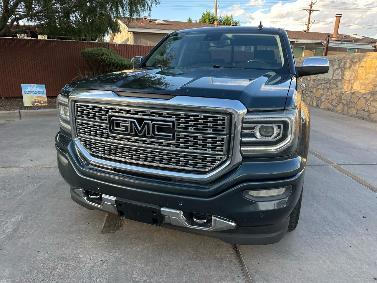 GMC Sierra 1500 Denali Crew Cab Short Box 4WD 2017