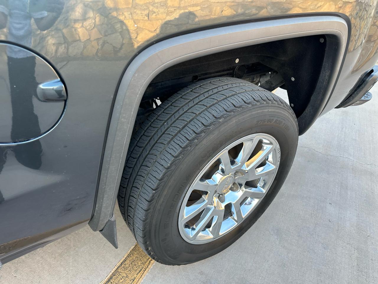GMC Sierra 1500 Denali Crew Cab Short Box 4WD 2017